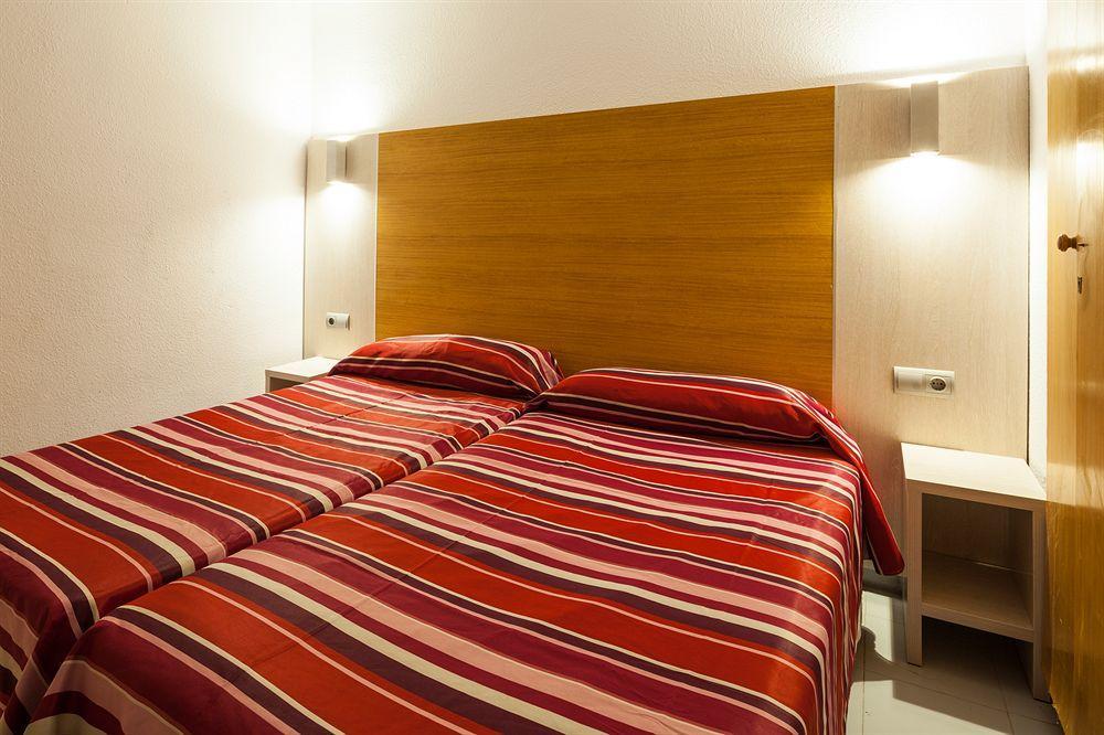 Apartamentos Jet - Adults Only Плайя-ден-Босса Екстер'єр фото
